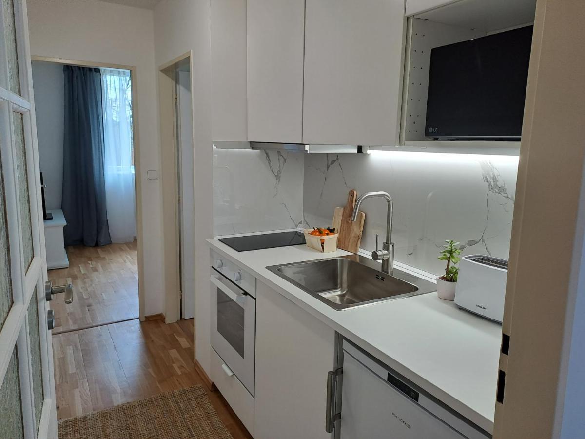 Apartmanovy Dum Se Zahradou V Klidne Casti Prahy Praha Exteriér fotografie